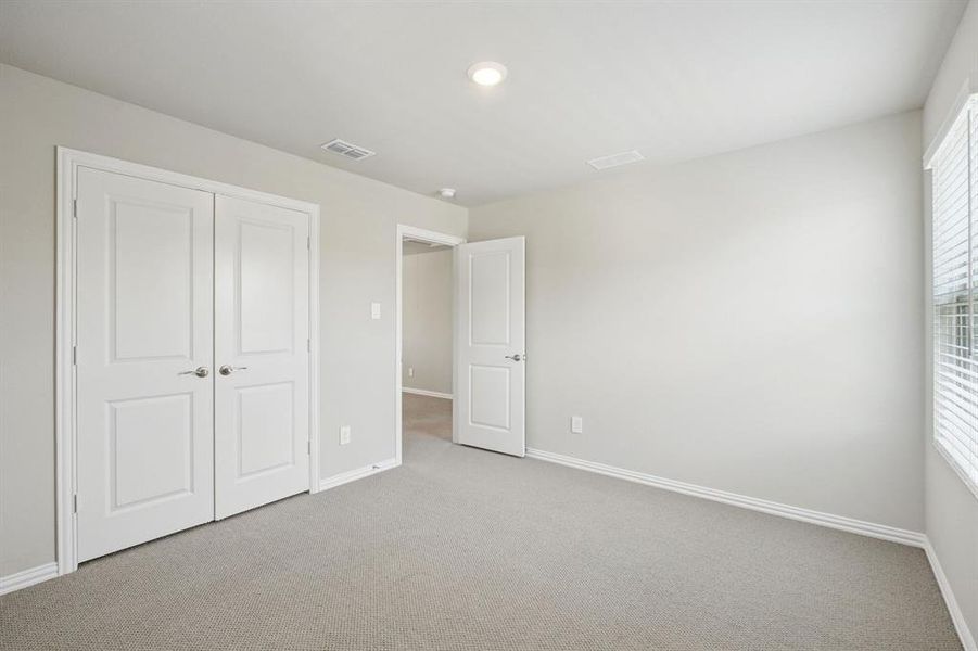 Photo is not of the actual home, but is an inspirational photo of builder’s model home and may depict options, furnishings, and/or decorator features that are not included. Photo is not of the actual home, but is an inspirational photo of builder’s model home and may depict options, furnishings, and/or decorator features that are not included.