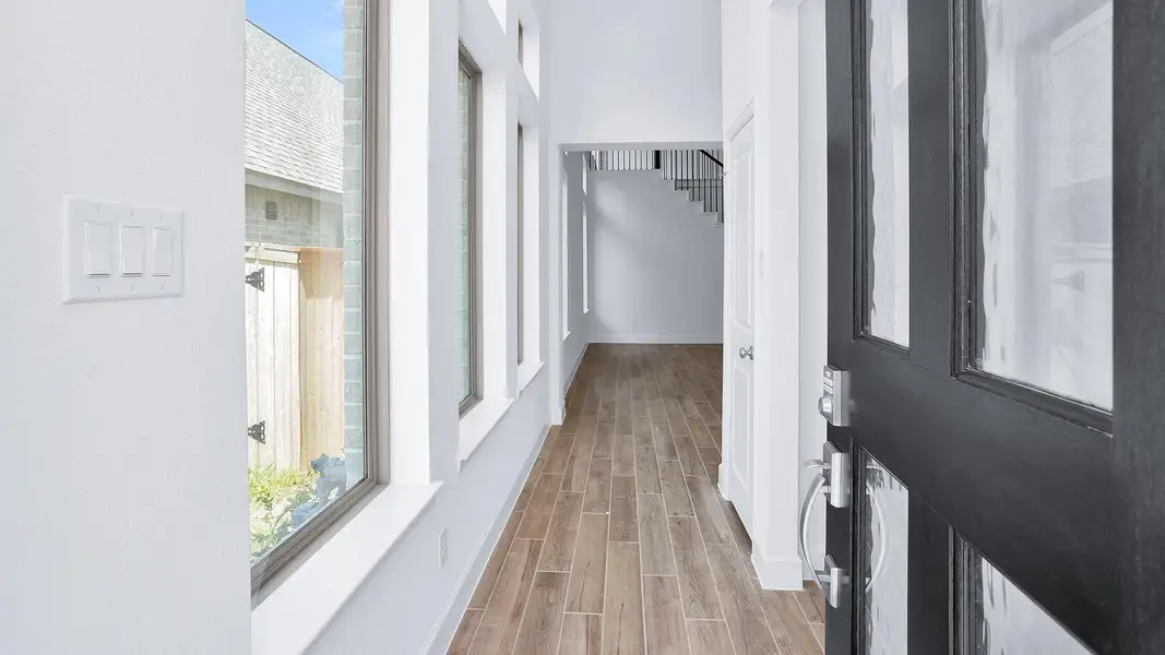 Spacious, unfurnished interior of a new home in The Grand Prairie 40', Hockley (Image 11). Spacious, unfurnished interior of a new home in The Grand Prairie 40', Hockley (Image 11).