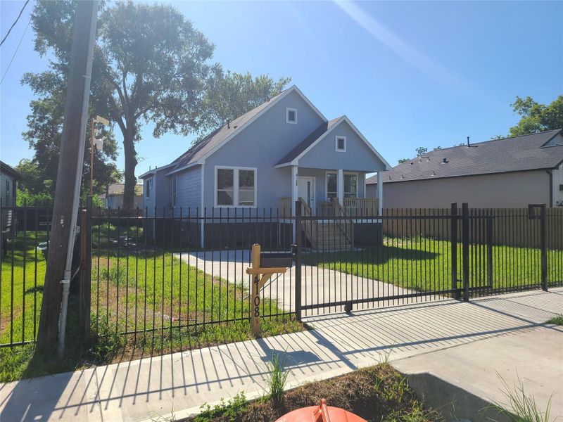Image 27 of a home in .
