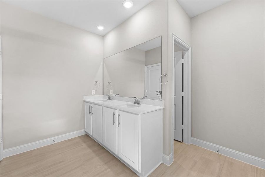 Furnished interior view inside a new home in Windmore, Princeton (Image 11).