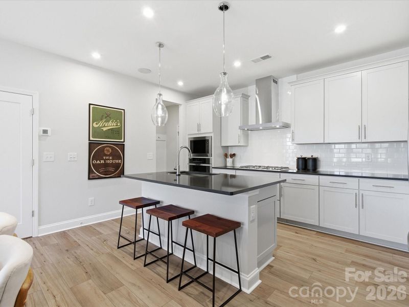 Anne Model Photo Anne Model Photo