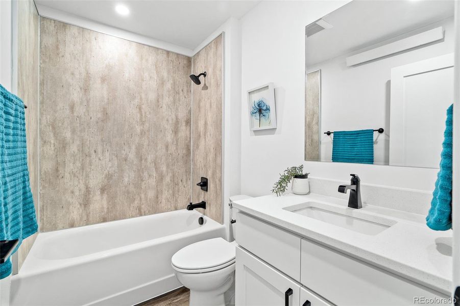 Furnished interior view inside a new home in , Buena Vista (Image 4).