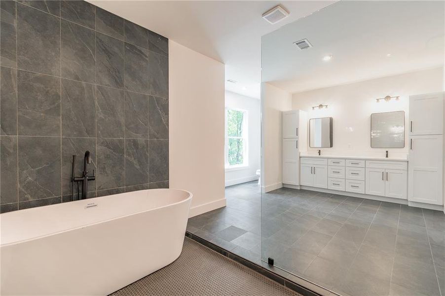 Image 45 of a home in .