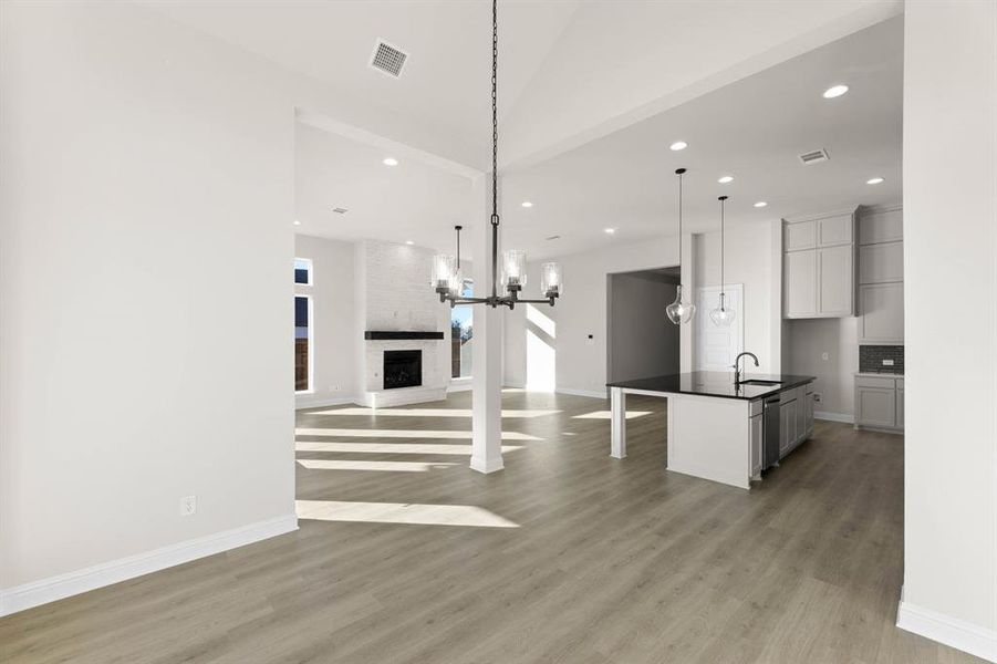 4802 Timberdrift-Dining-2