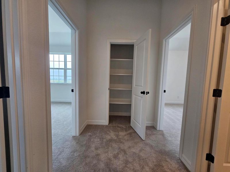 Spacious, unfurnished interior of a new home in Azalea, Brookshire (Image 4).