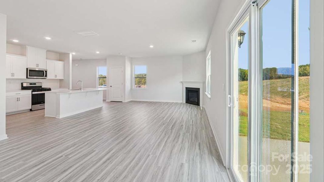 Spacious, unfurnished interior of a new home in Cardinal Creek, Charlotte (Image 19).