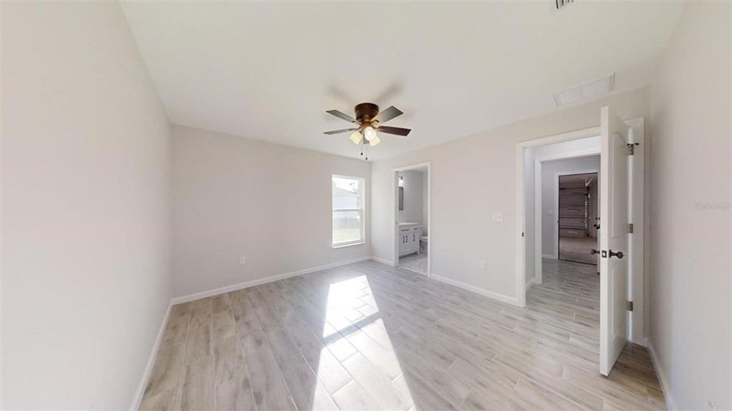 Spacious, unfurnished interior of a new home in , Ocala (Image 34).
