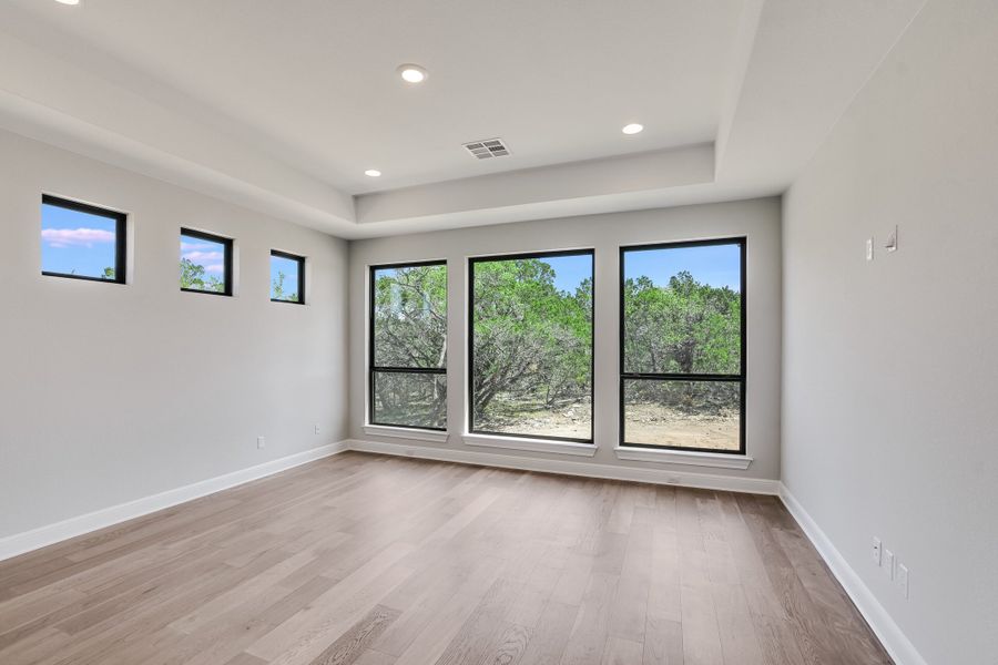 Representative unfurnished interior of a home built from the San Simeon I by Giddens Homes in Clearwater Ranch, Liberty Hill (Image 499).