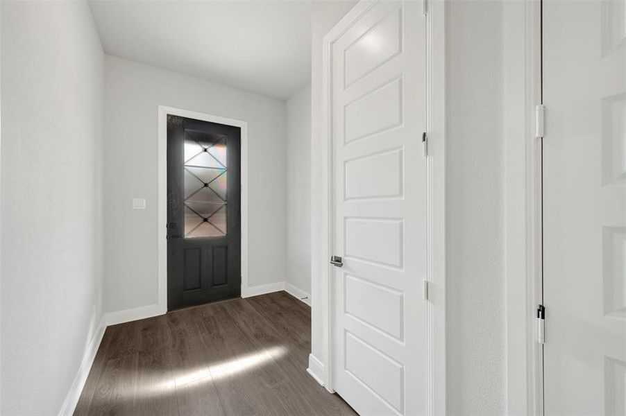 Spacious, unfurnished interior of a new home in The Ridge at Northlake, Northlake (Image 23).