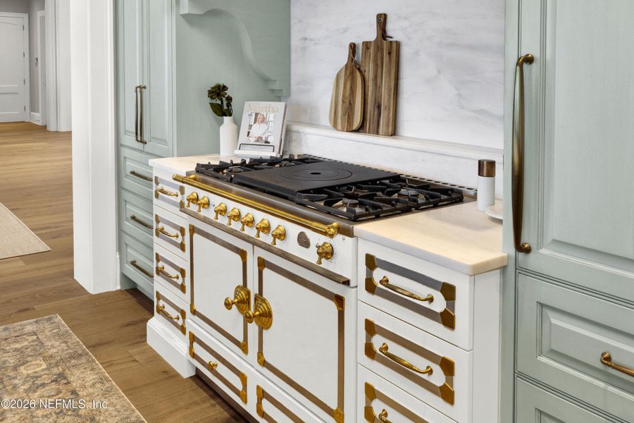 Close-up of interior finishes inside a home in , Ponte Vedra Beach (Image 22).