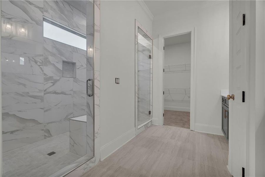 Spacious, unfurnished interior of a new home in , Gainesville (Image 42).