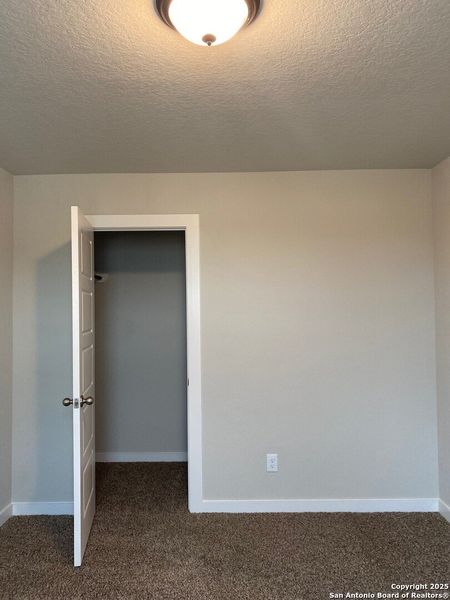 Spacious, unfurnished interior of a new home in Highland Ridge, New Braunfels (Image 13).
