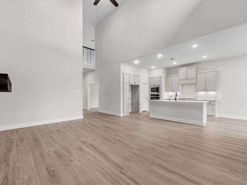 Spacious, unfurnished interior of a new home in Trillium 50′, Richmond (Image 17).