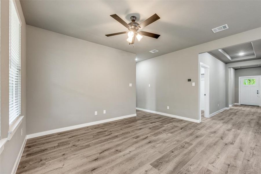 Spacious, unfurnished interior of a new home in , Wolfe City (Image 10).