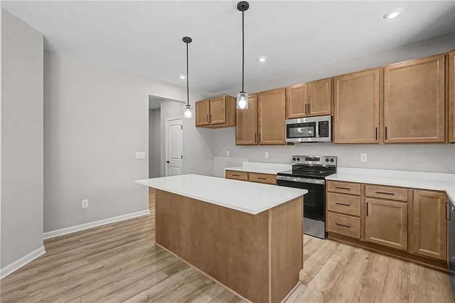 Furnished interior view inside a new home in Twin Lakes, Hoschton (Image 15). Furnished interior view inside a new home in Twin Lakes, Hoschton (Image 15).