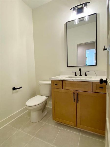 Furnished interior view inside a new home in , Gainesville (Image 6).