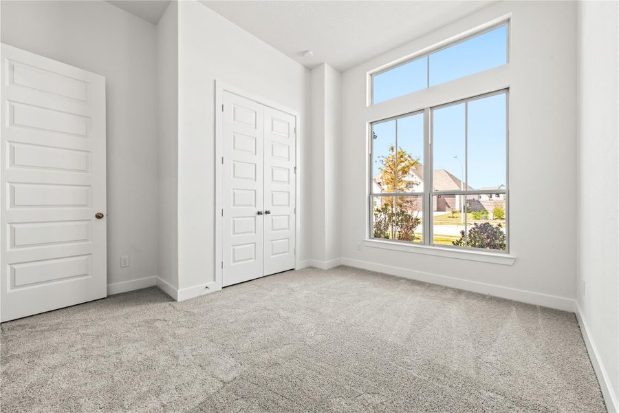 Representative image. Features, specifications, selections and colors may vary.