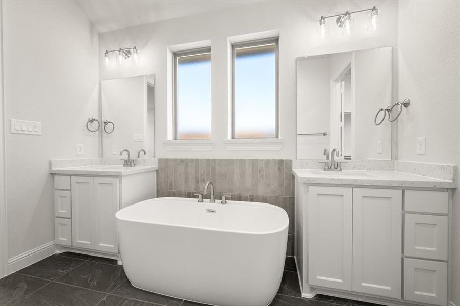 1409 Ripple Glass- Primary Suite-5 1409 Ripple Glass- Primary Suite-5