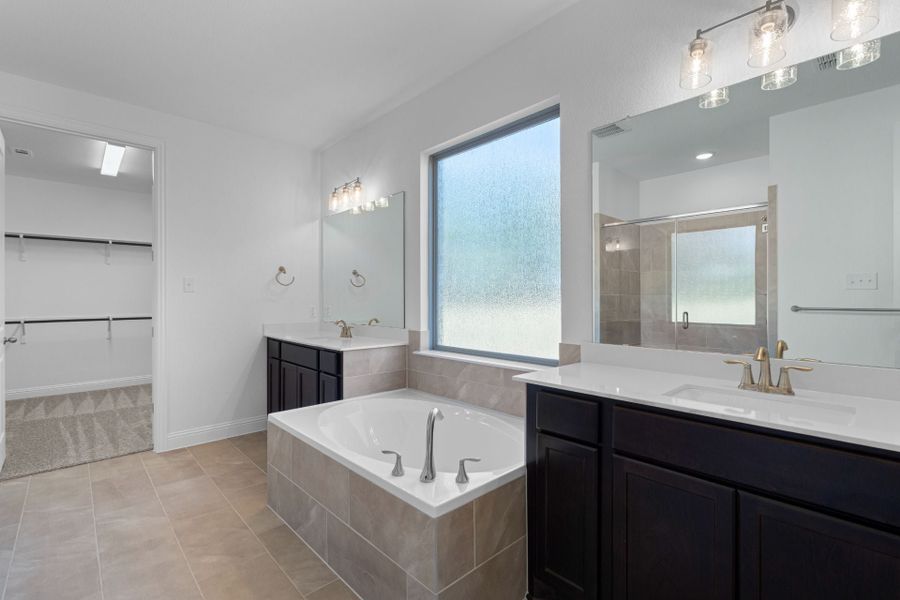 2,926sf New Home in Lago Vista, TX.  - Slide 26