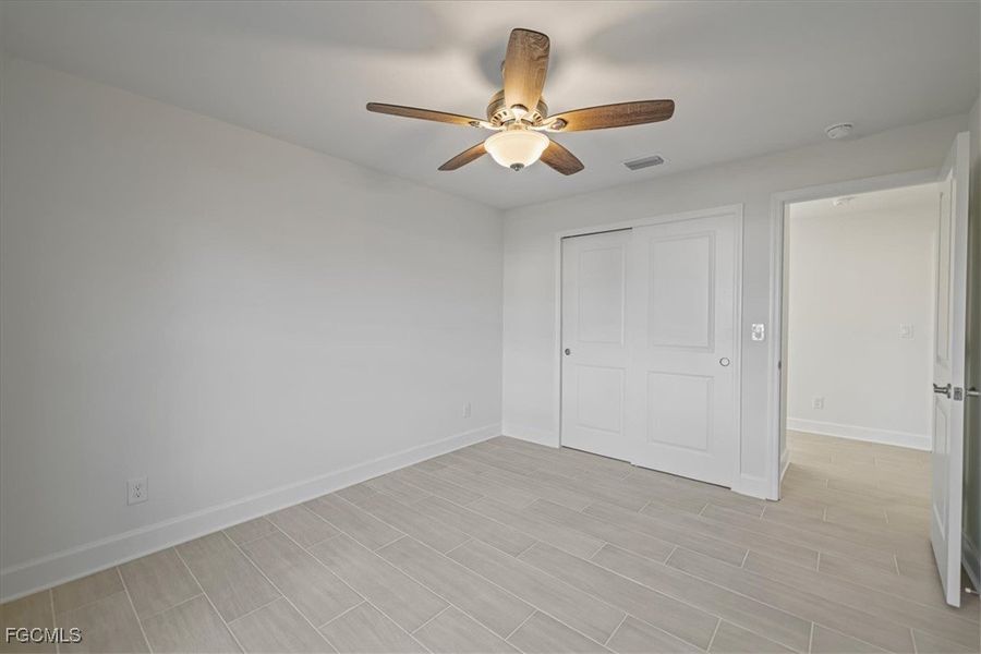 Spacious, unfurnished interior of a new home in Cape Coral, Cape Coral (Image 30).