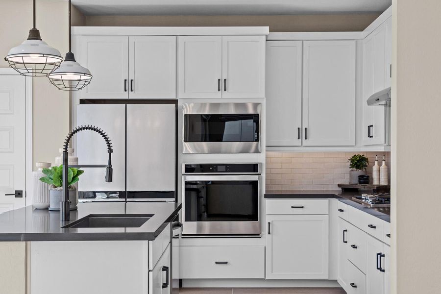 Kitchen | Sloan | Rev at Eastmark | Mesa, AZ | Landsea Homes