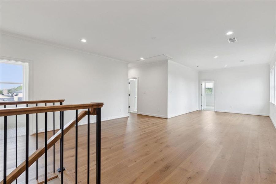 Spacious, unfurnished interior of a new home in , Dallas (Image 22).