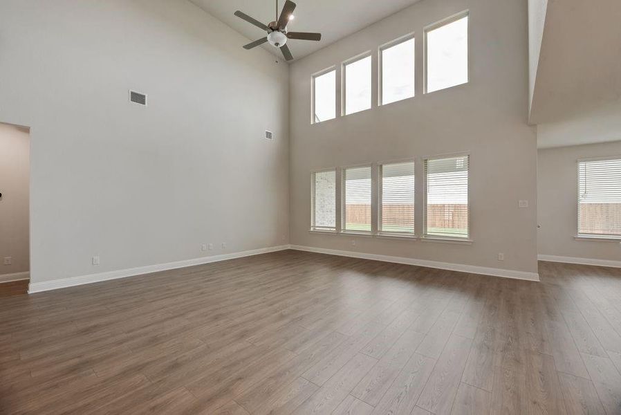 Spacious, unfurnished interior of a new home in Sutton Fields, Celina (Image 18).