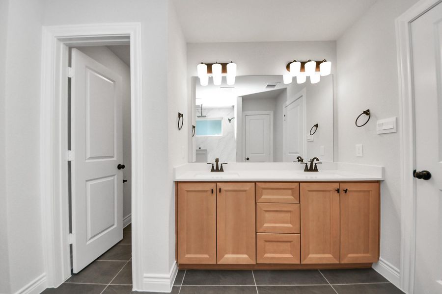 Furnished interior view inside a new home in Lexington Heights, Willis (Image 13).