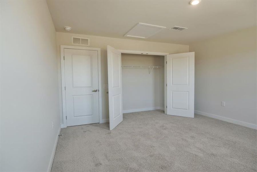 Spacious, unfurnished interior of a new home in Beech Glen, Anderson (Image 18). Spacious, unfurnished interior of a new home in Beech Glen, Anderson (Image 18).