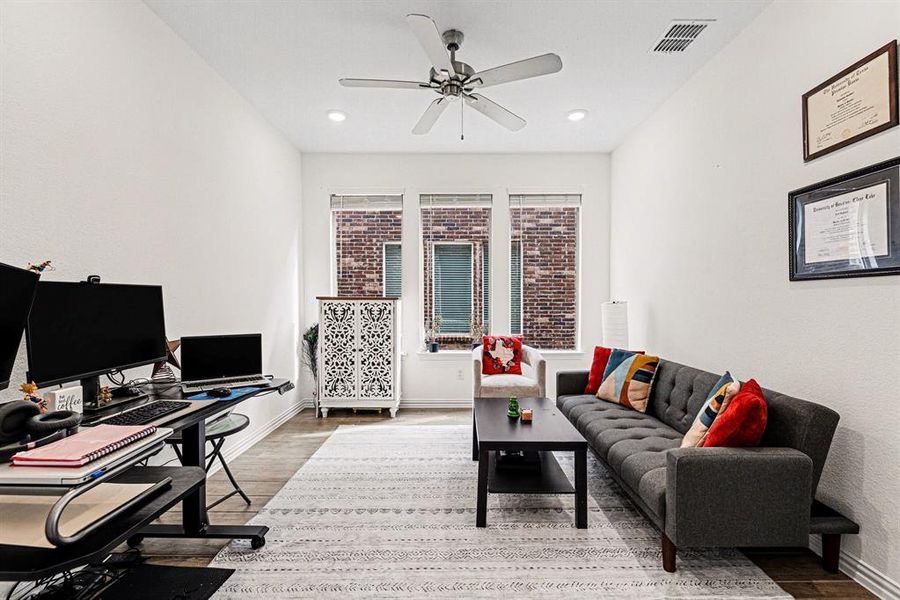 Furnished interior view inside a new home in Wildflower Ranch, Fort Worth (Image 16).