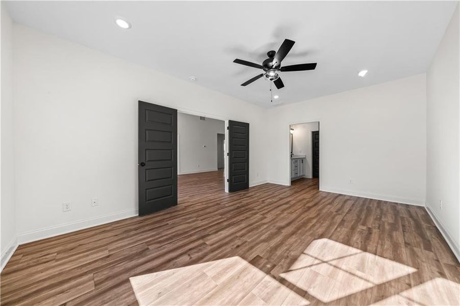 Spacious, unfurnished interior of a new home in , Dallas (Image 19).