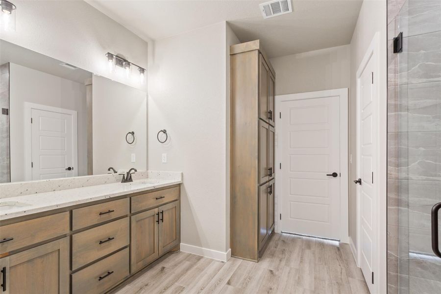 Furnished interior view inside a new home in , Belton (Image 8).