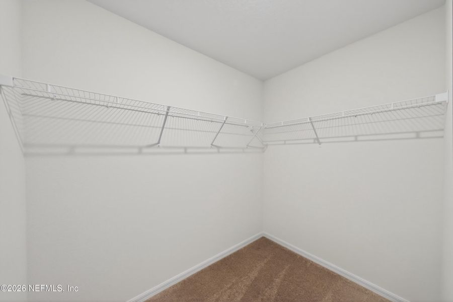 Spacious, unfurnished interior of a new home in , Jacksonville (Image 18).
