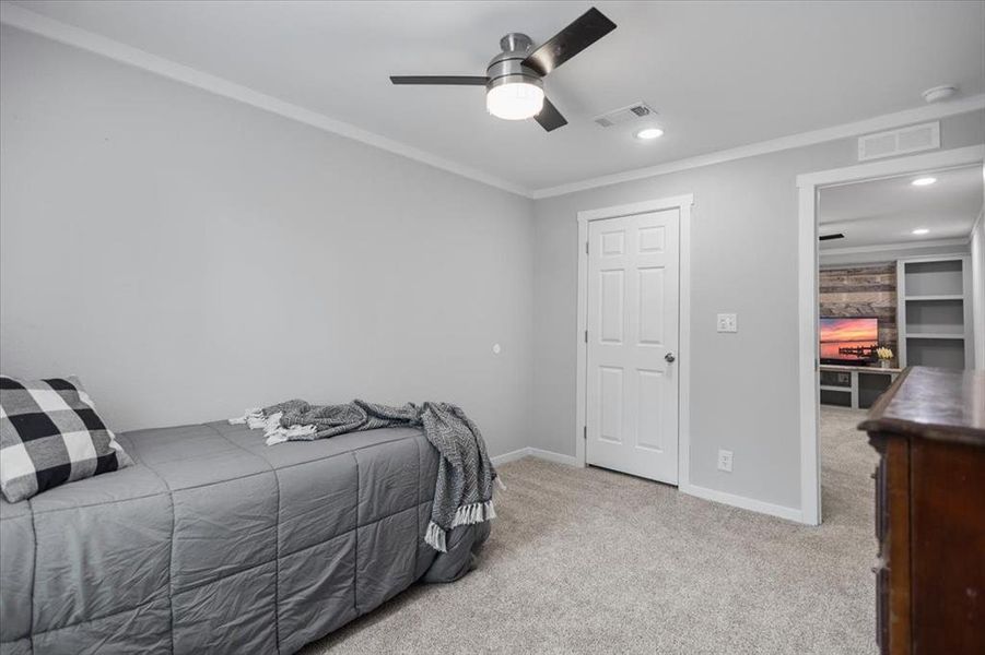 Furnished interior view inside a new home in , Lindale (Image 15). Furnished interior view inside a new home in , Lindale (Image 15).