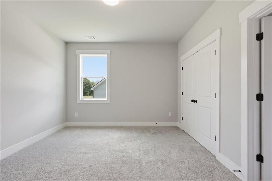 Spacious, unfurnished interior of a new home in , Statham (Image 44).