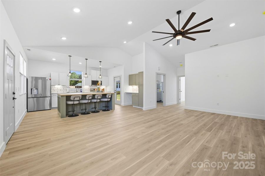 Spacious, unfurnished interior of a new home in , Dallas (Image 14). Spacious, unfurnished interior of a new home in , Dallas (Image 14).