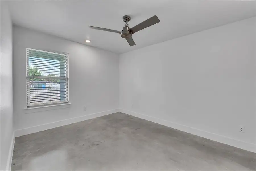 Please Note: These interior photos are not of the actual home but are of a completed one with a similar floor plan. Finishes, features, and layouts may vary. Please Note: These interior photos are not of the actual home but are of a completed one with a similar floor plan. Finishes, features, and layouts may vary.