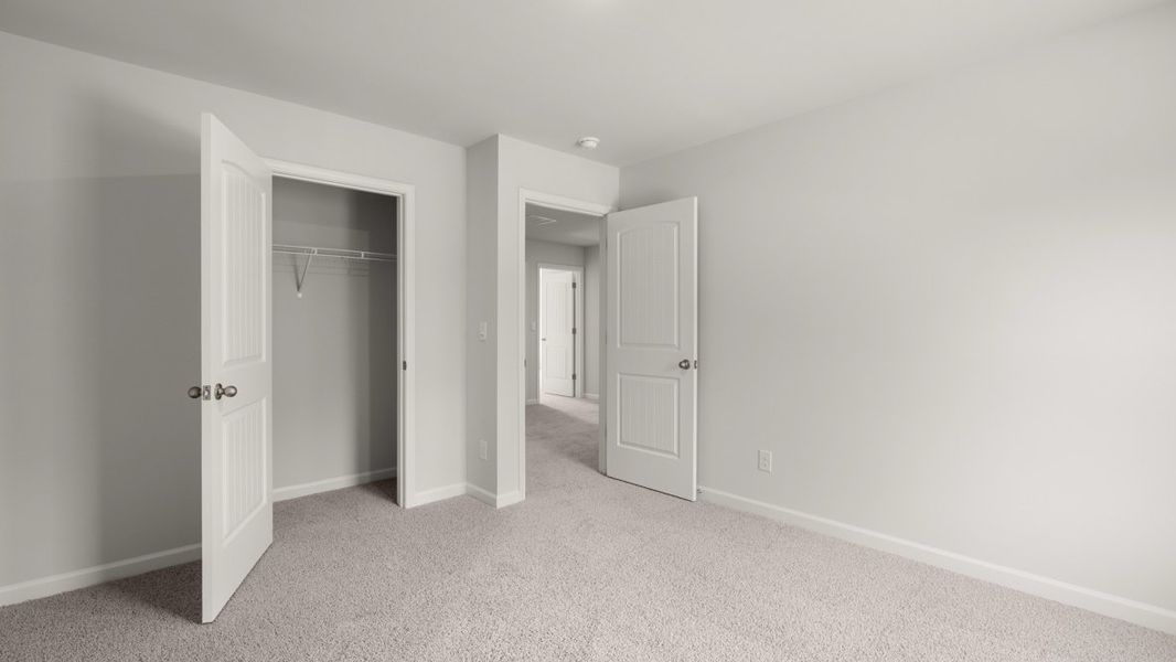 Spacious, unfurnished interior of a new home in South Wind, Union City (Image 19).