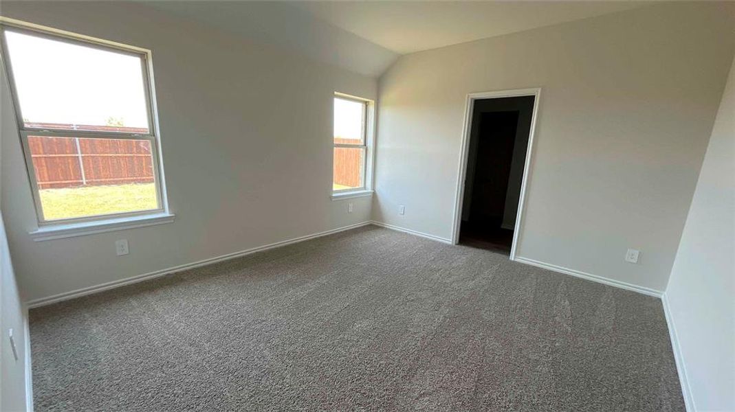 Spacious, unfurnished interior of a new home in Elevon, Lavon (Image 8).