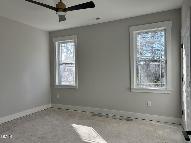 EE91961A-52BE-4AB0-92F8-9225730F5D7B_1_1 EE91961A-52BE-4AB0-92F8-9225730F5D7B_1_1