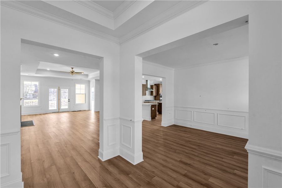 Spacious, unfurnished interior of a new home in Cross Creek Golf Club, Seneca (Image 12).