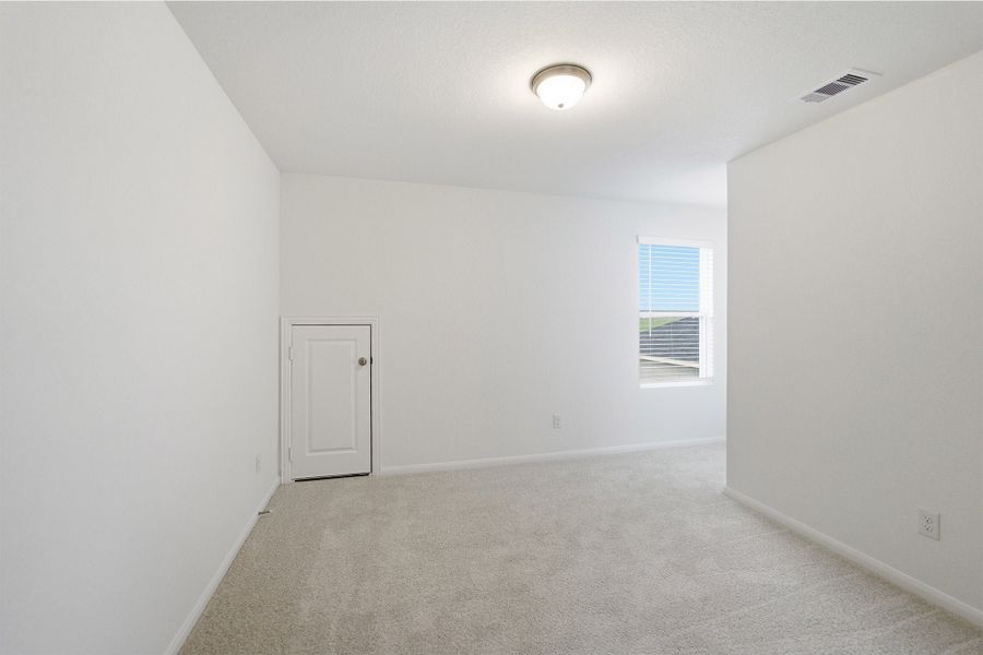 Spacious, unfurnished interior of a new home in The Reserve at Huntsville, Huntsville (Image 46). Spacious, unfurnished interior of a new home in The Reserve at Huntsville, Huntsville (Image 46).