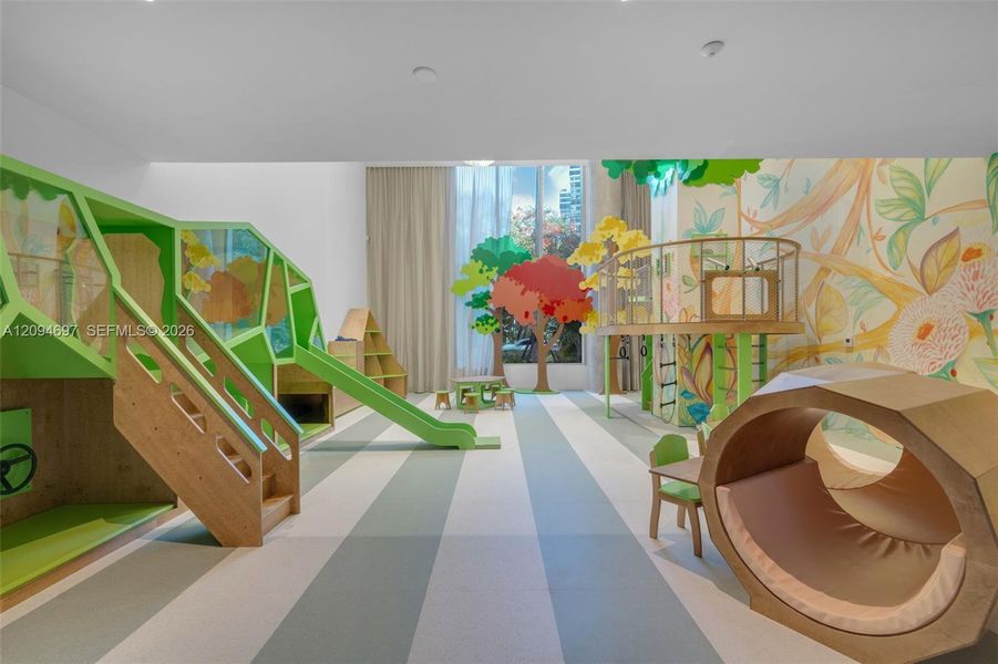 Community amenities in , Miami (Image 21).