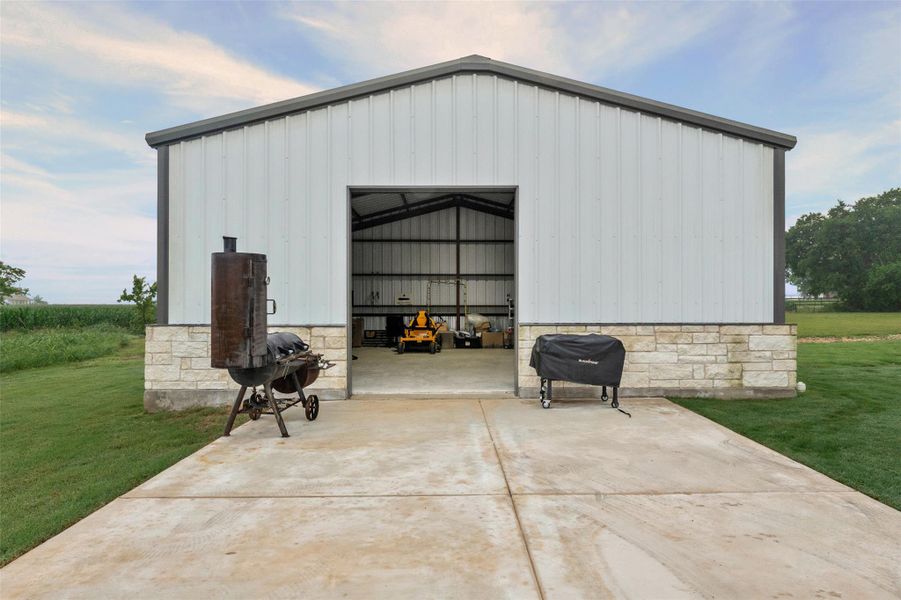 Exterior details and patio area of a home in , Salado (Image 24).