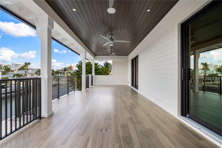Exterior details and patio area of a home in , Fort Lauderdale (Image 23). Exterior details and patio area of a home in , Fort Lauderdale (Image 23).