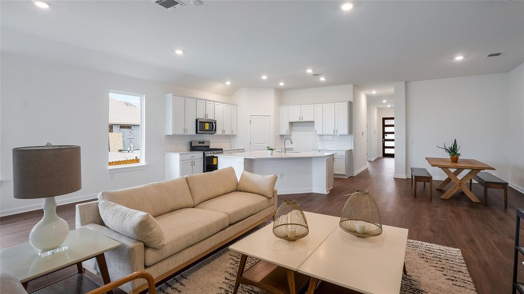 Furnished interior view inside a new home in Rosenbusch Ranch, Leander (Image 15). Furnished interior view inside a new home in Rosenbusch Ranch, Leander (Image 15).