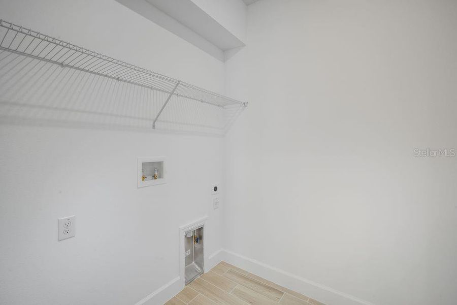 Spacious, unfurnished interior of a new home in Hammock at Two Rivers, Zephyrhills (Image 20). Spacious, unfurnished interior of a new home in Hammock at Two Rivers, Zephyrhills (Image 20).