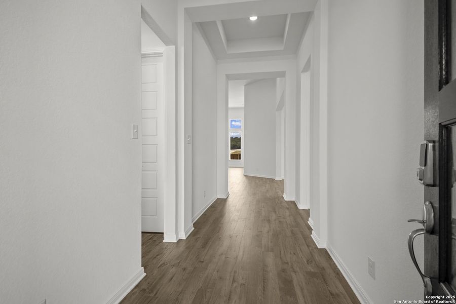 Spacious, unfurnished interior of a new home in Homestead, Schertz (Image 19).