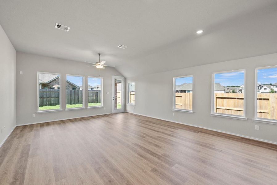 Spacious, unfurnished interior of a new home in The Trails, New Caney (Image 21).