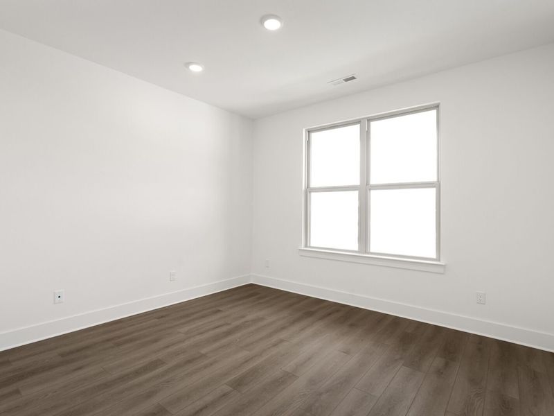 Spacious, unfurnished interior of a new home in Woods Crossing, Gallatin (Image 28).